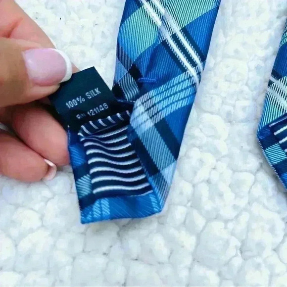 Nautica Blue & White Checkered Plaid Mens 100% Silk Necktie - Picture 7 of 10